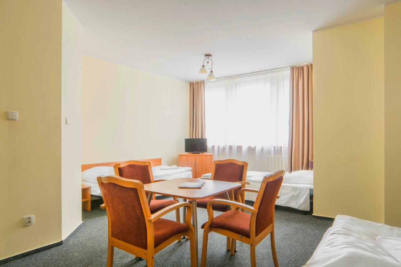 Gdanski Dom Turystyczny Hostel Esterno foto